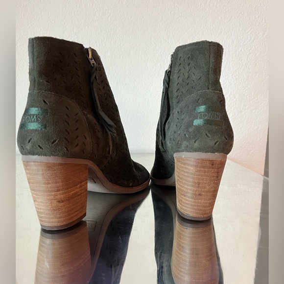 TOMS Majorca Geo Laser Cut Bootie - Size 9 - Olive Green Used - Picture 6 of 11